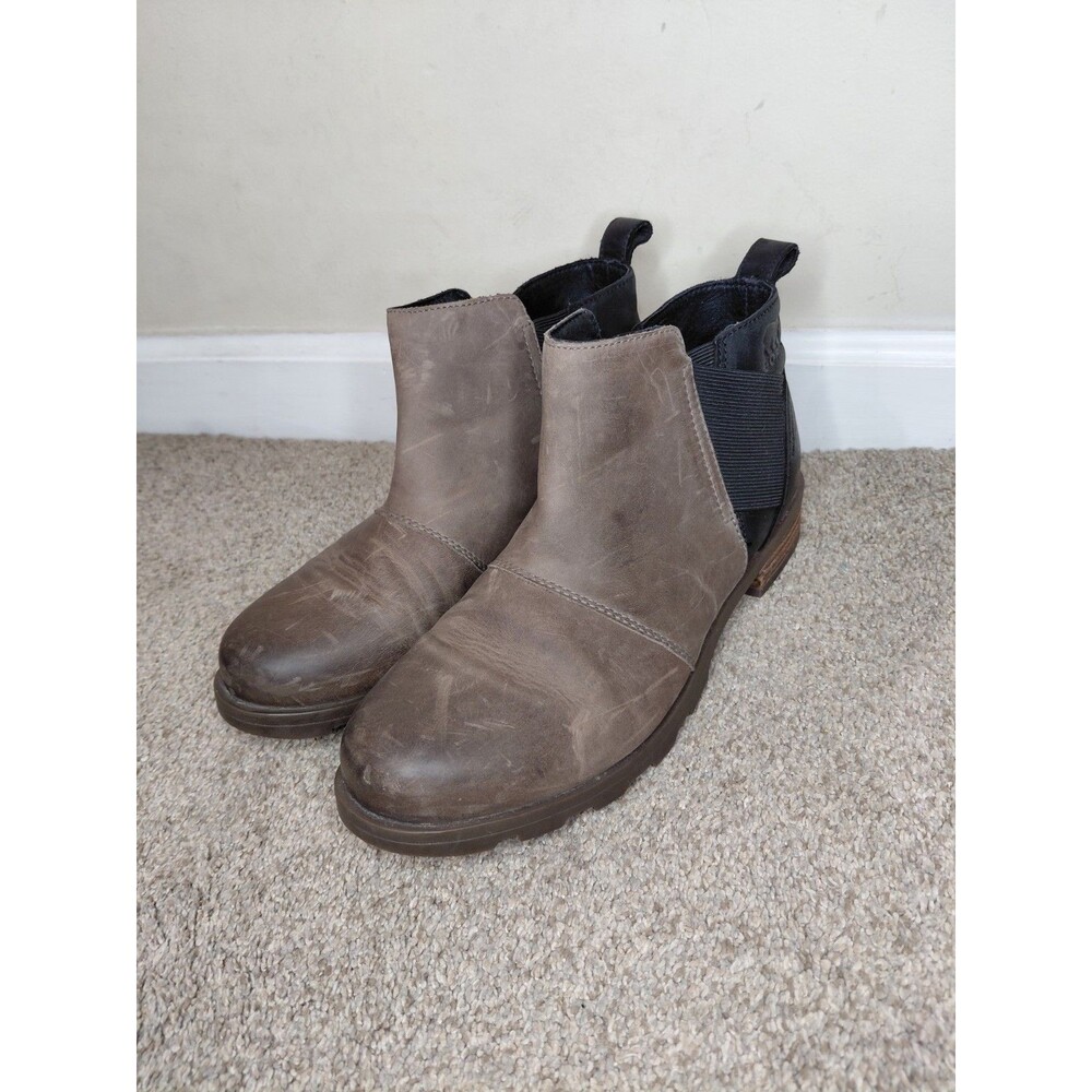 Sorel Taupe and Black Ankle Booties - Picture 2 of 16